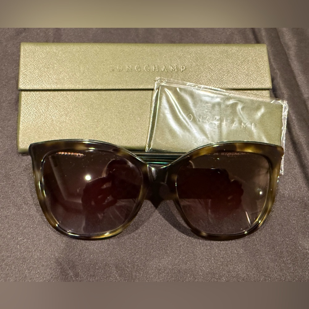 Longchamp Women's Sunglasses Green Acetate Cat Eye